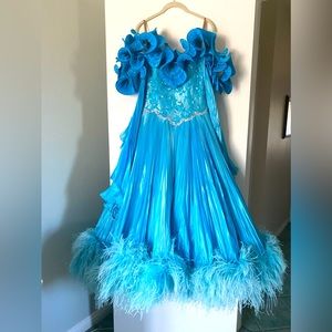 Beautiful ballroom dress for sale. Only worn once with crystals.